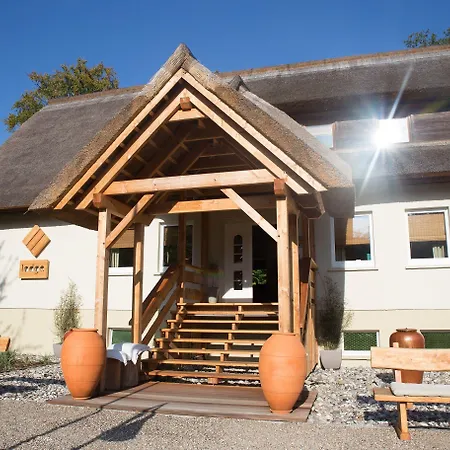 Heiligendamm- Digitales & Rezeptionsloses Hotell 4*